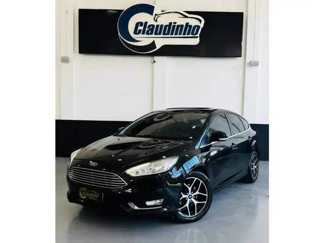Carro Ford Focus Hatch 2018 Titanium 2.0 PowerShift