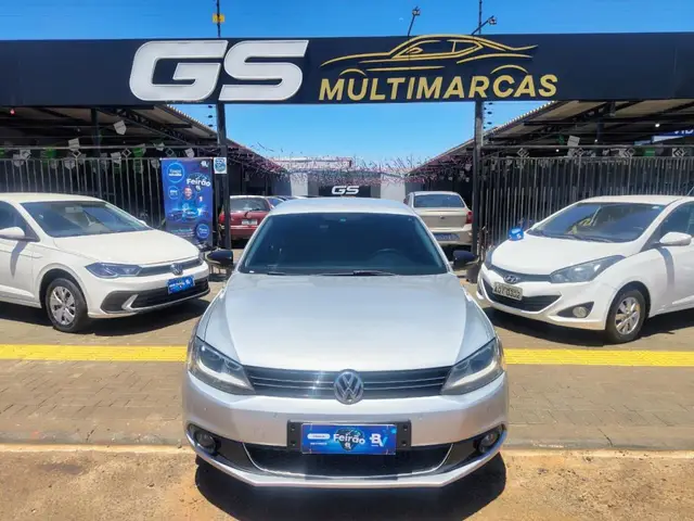 Carro Volkswagen Jetta 2011 2.0 Comfortline (Flex)