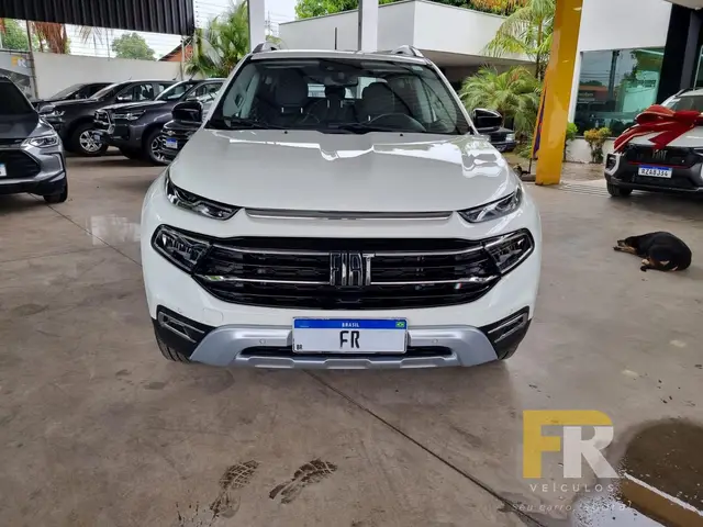 Carro Fiat Toro 2022 Volcano 1.3