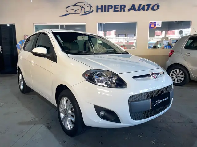 Carro Fiat Palio 2014 Essence 1.6 16V (Flex)