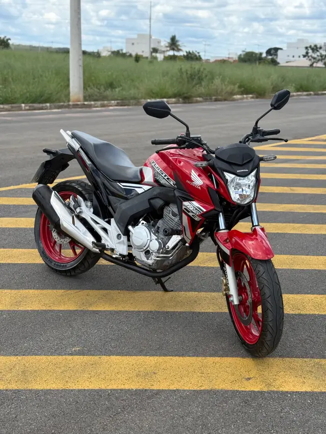 Moto Honda CB 250F Twister 2021 250F (ABS)