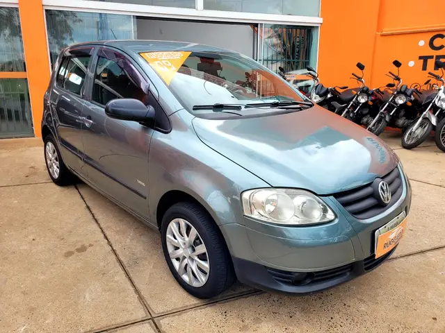 Carro Volkswagen Fox 2009 Trend 1.0 8V (Flex)