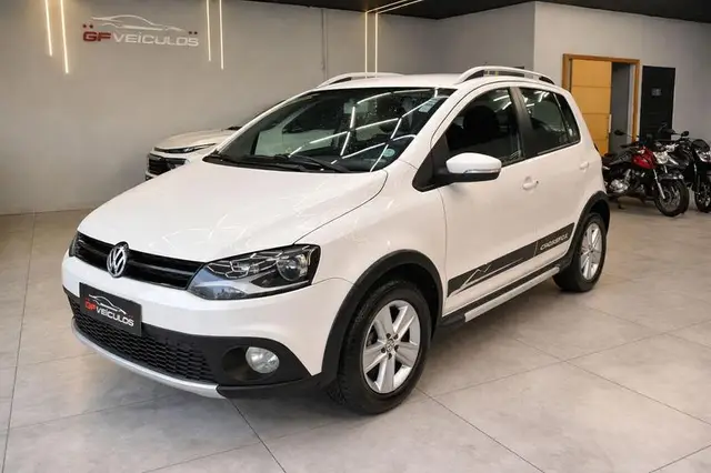 Carro Volkswagen CrossFox 2011 1.6 (Flex)