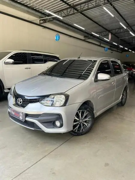 Carro Toyota Etios 2019 Platinum 1.5 (Aut) (Flex)