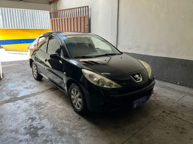 Carro Peugeot 207 Sedan 2010 207 Passion XR Sport 1.4 8V (flex)