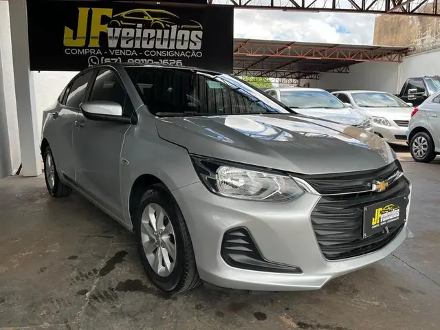 Carro Chevrolet Onix Plus 2023 LT 1.0