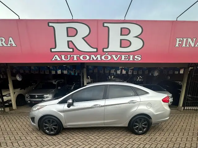 Carro Ford New Fiesta Sedan 2011 SE 1.6 (Flex)