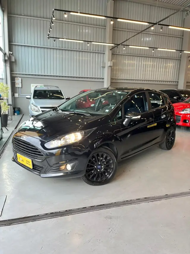 Carro Ford Fiesta Hatch 2017 SEL 1.6 16V Flex Mec. 5p - G