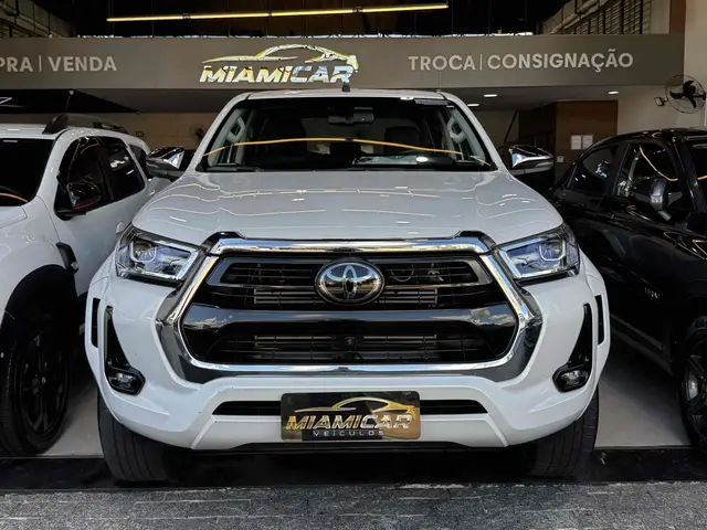 Carro Toyota Hilux Cabine Simples 2024 4x4 2.8 Diesel