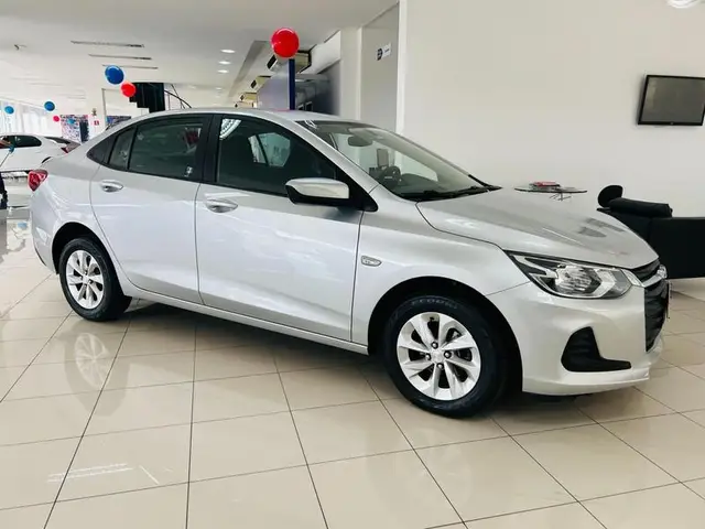 Carro Chevrolet Onix Plus 2023 LT 1.0 Turbo (Aut.)