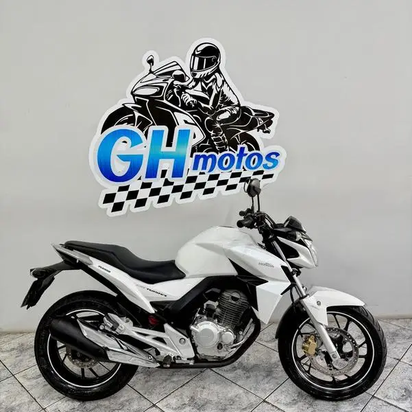 Moto Honda CB 250F Twister 2016 Standard