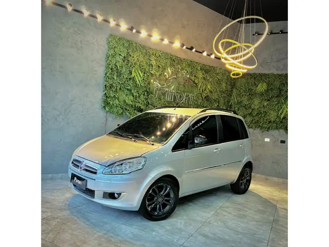 Carro Fiat Idea 2014 Essence 1.6 16V E.TorQ (Flex)