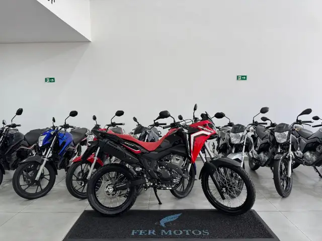 Moto Honda XRE Sahara 300 2025 Rally