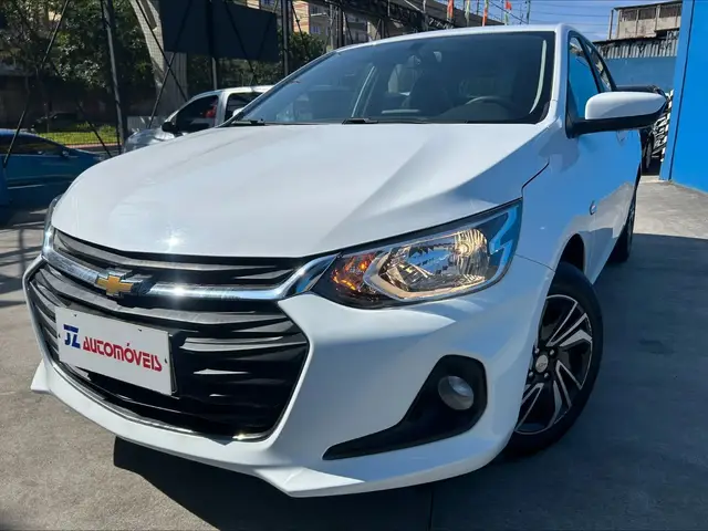 Carro Chevrolet Onix 2024 LT 1.0