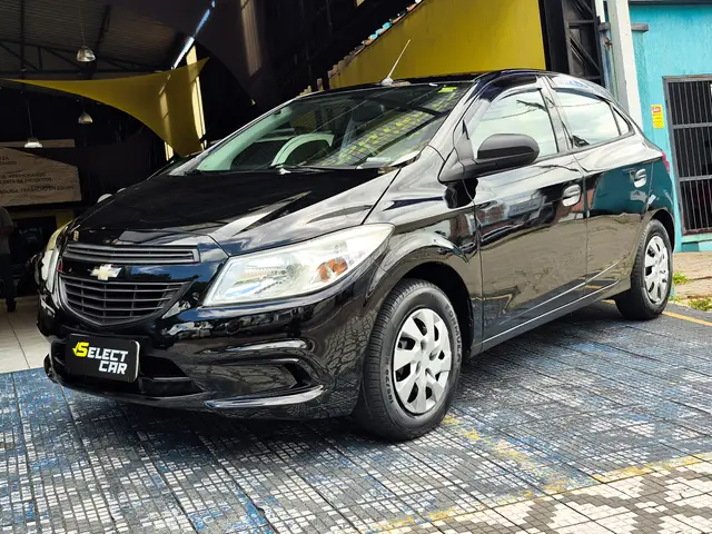 Carro Chevrolet Onix 2013 1.0 LS SPE/4