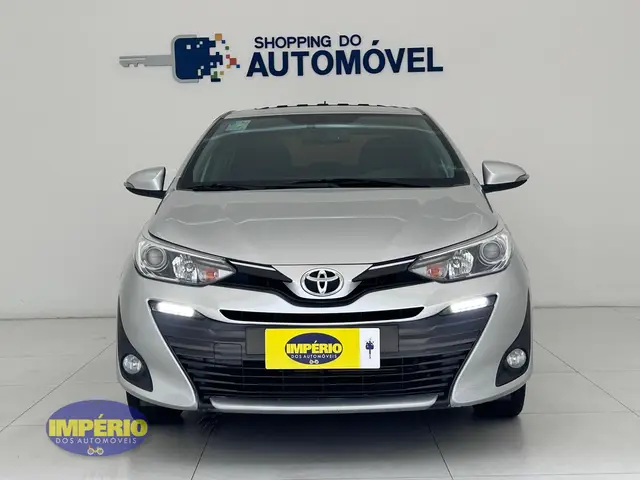 Carro Toyota Yaris Sedan 2022 1.5 XLS Connect CVT (Flex)
