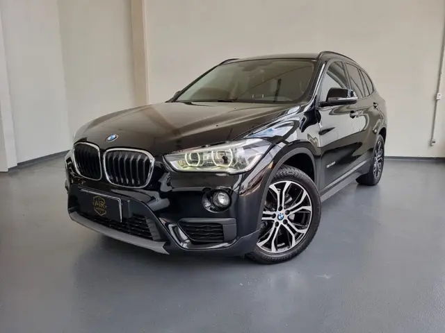 Carro BMW X1 2018 2.0 sDrive20i X-Line ActiveFlex