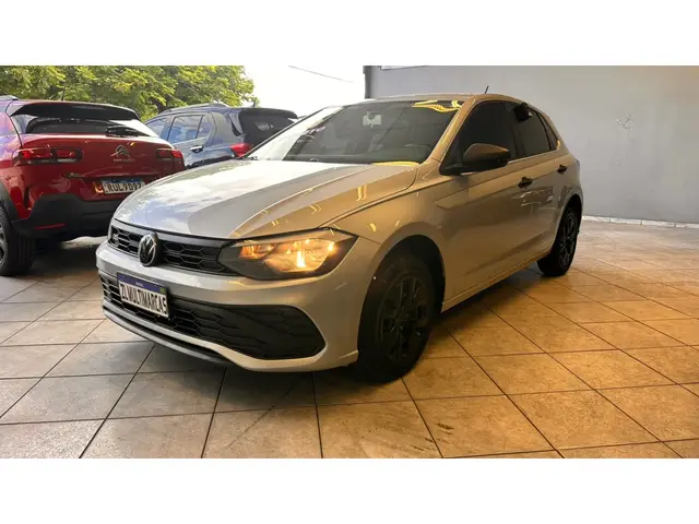 Carro Volkswagen Polo 2025 Track 1.0 Flex 12V 5p