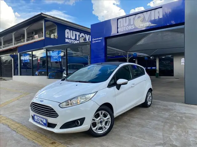 Carro Ford Fiesta Sedan 2014 SE 1.6 Rocam (Flex)