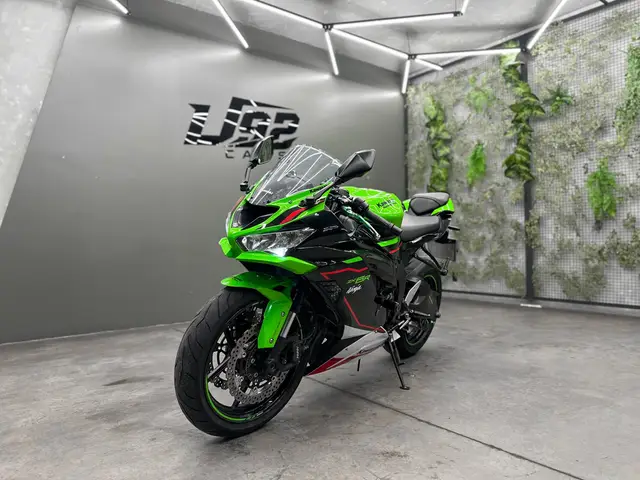 Moto Kawasaki Ninja 2021 ZX-6R