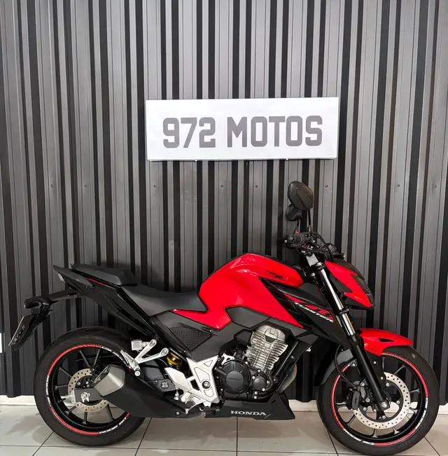 Moto Honda CB 300F Twister 2024 (CBS)