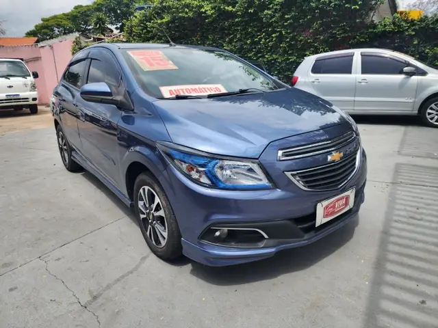 Carro Chevrolet Onix 2015 1.4 LTZ SPE/4 (Aut)