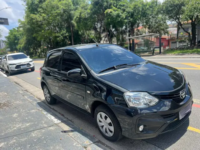 Carro Toyota Etios 2018 X 1.3 (Flex)