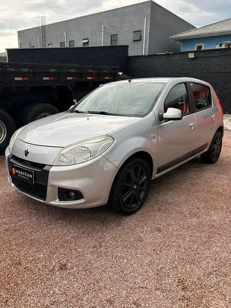 Carro Renault Sandero 2013 Privilège 1.6 8V Hi-Torque (flex)
