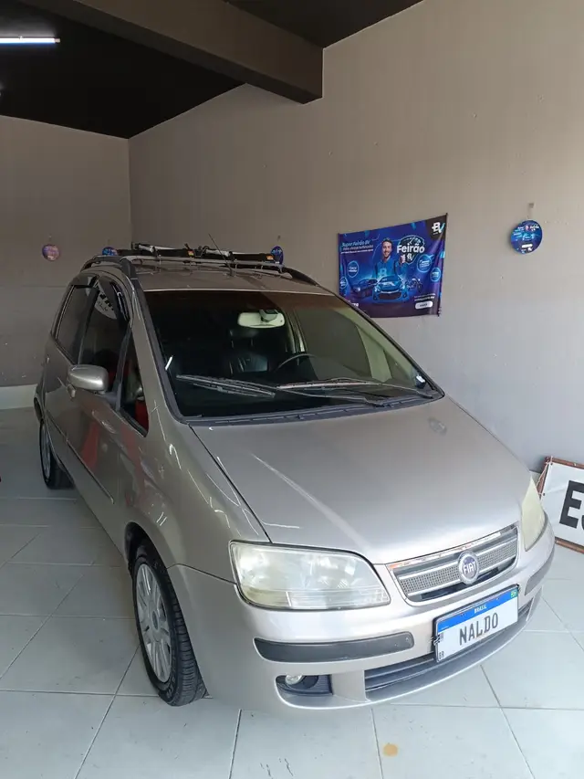 Carro Fiat Idea 2007 HLX 1.8 (Flex)