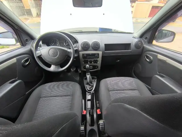 Carro Renault Logan 2010 Expression 1.0 16V (flex)