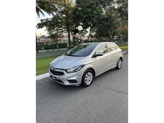 Carro Chevrolet Joy 2020 Hatch 1.0 8V Black Edition (Flex)