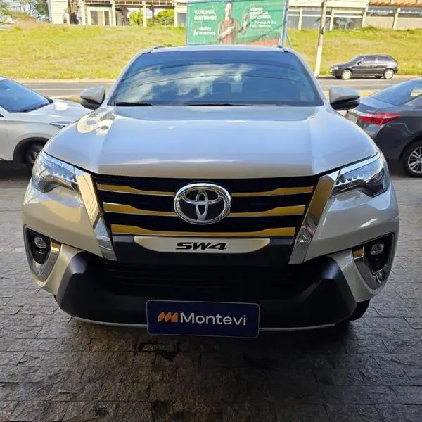 Carro Toyota SW4 2020 2.8 TDI SRX 7L 4x4 (Aut) (Diesel)