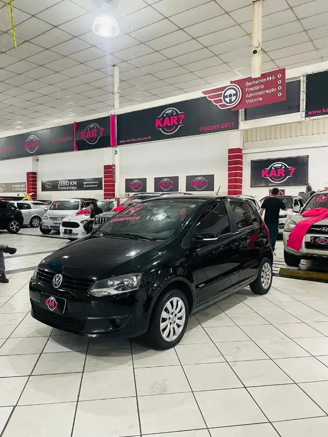 Carro Volkswagen Fox 2014 1.6 VHT (Flex)