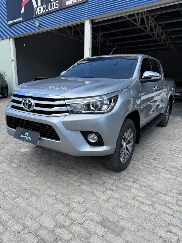 Carro Toyota Hilux Cabine Dupla 2016 Hilux 2.8 TDI SRX CD 4x4 (Aut)