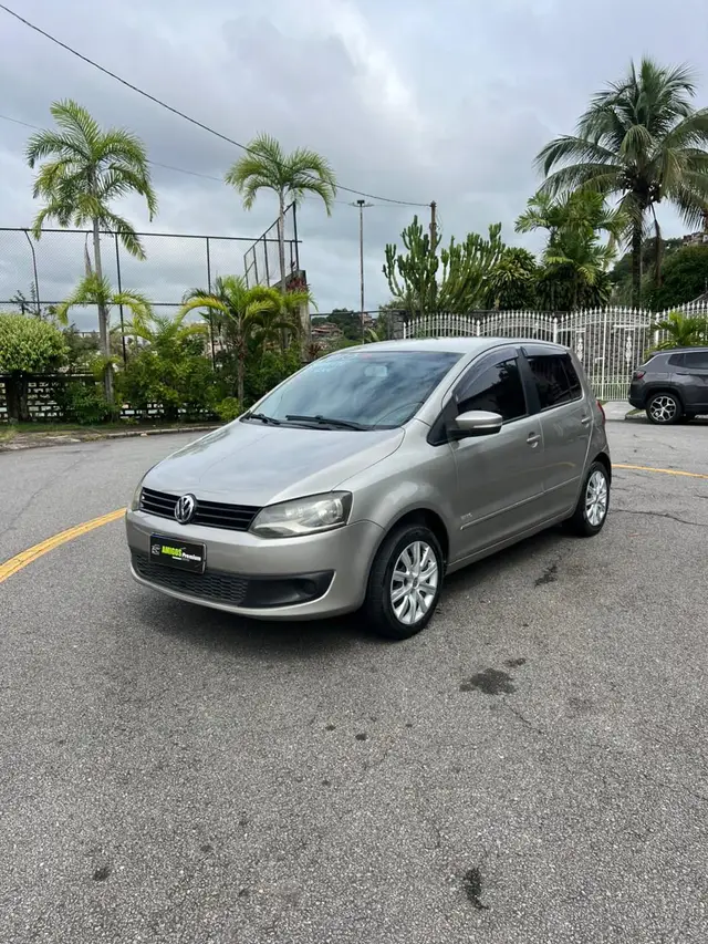 Carro Volkswagen Fox 2013 1.0 VHT (Flex) 4p