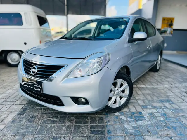 Carro Nissan Versa 2014 1.6 16V SL (Flex)