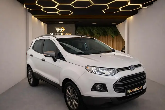 Carro Ford EcoSport 2014 Ecosport Freestyle 2.0 16V (Flex) 4WD