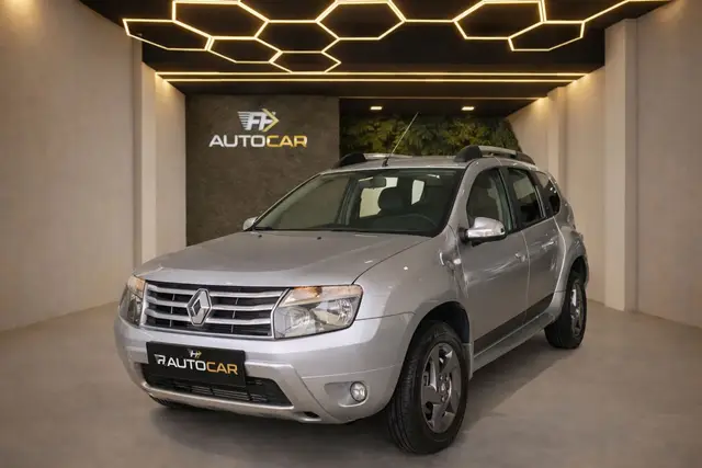 Carro Renault Duster 2014 2.0 16V Dynamique 4x4 (Flex)