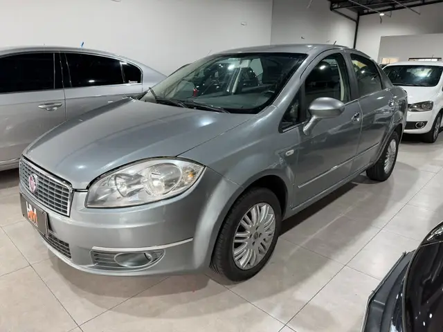 Carro Fiat Linea 2014 Essence 1.8 16V (Flex)