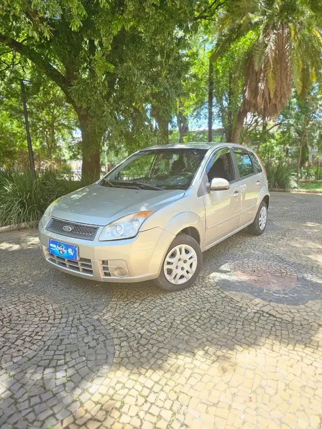 Carro Ford Fiesta Hatch 2008 Class 1.6 (Flex)