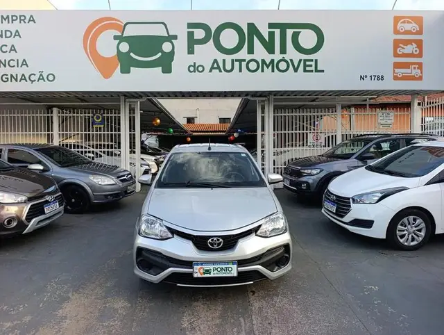 Carro Toyota Etios Sedan 2018 X 1.5 (Flex)