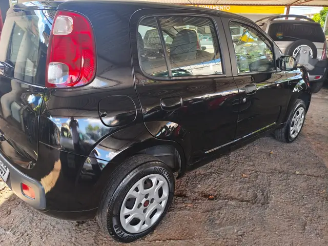 Carro Fiat Uno 2011 Vivace 1.0 8V (Flex) 4p
