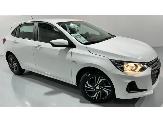 Carro Chevrolet Onix Plus 2024 LT 1.0