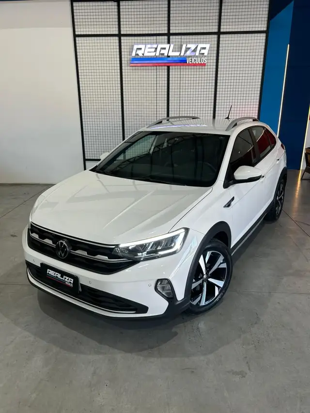 Carro Volkswagen Nivus 2024 Highline 200 TSI