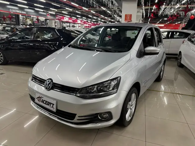 Carro Volkswagen Fox 2016 1.6 16v MSI Highline (Flex)