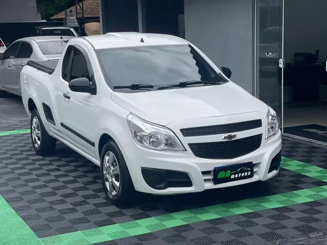 Carro Chevrolet Montana 2017 LS 1.4 (Flex)