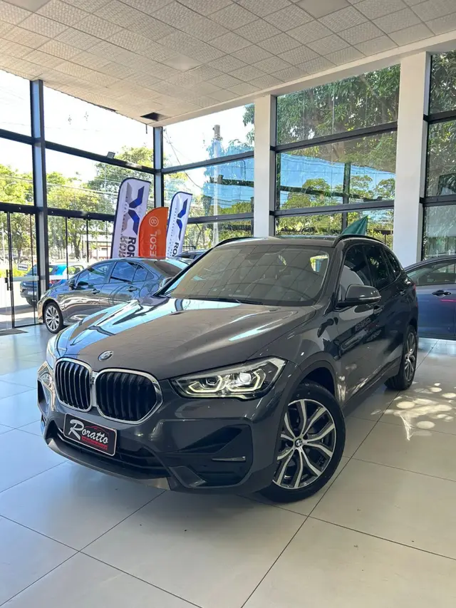 Carro BMW X1 2022 sDrive20i 2.0 Turbo (Aut.)