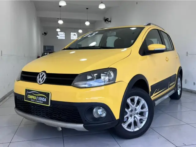Carro Volkswagen CrossFox 2013 1.6 VHT (Flex)