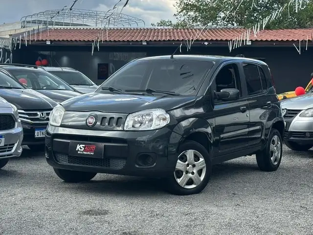 Carro Fiat Uno 2013 Vivace Celeb. 1.0 8V (Flex) 4p