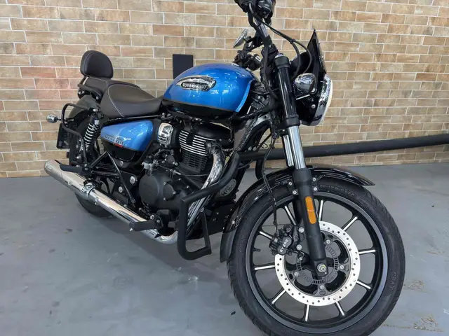 Moto Royal Enfield Meteor 350 2024 Stellar